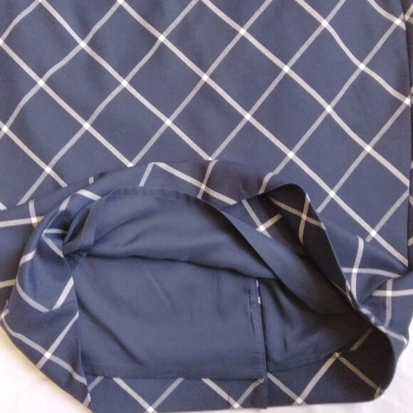 The Limited Plaid Skirt Navy Blue Academia Career Workwear Women's Size 12 - Picture 5 of 9